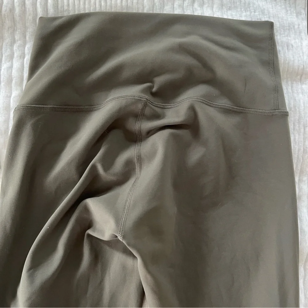 Lululemon Wunder Train High Rise 28” Leggings in Olive - Picture 3 of 7